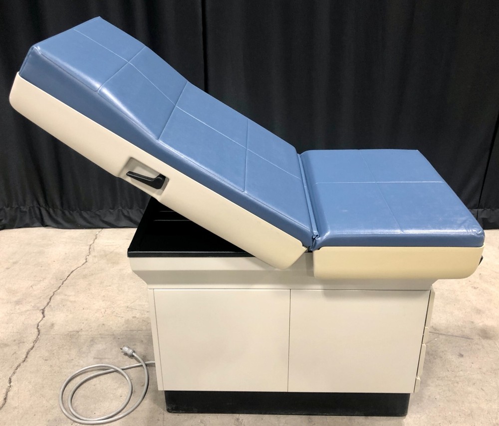 Midmark 404 Barrier Free Exam Table with step up platform