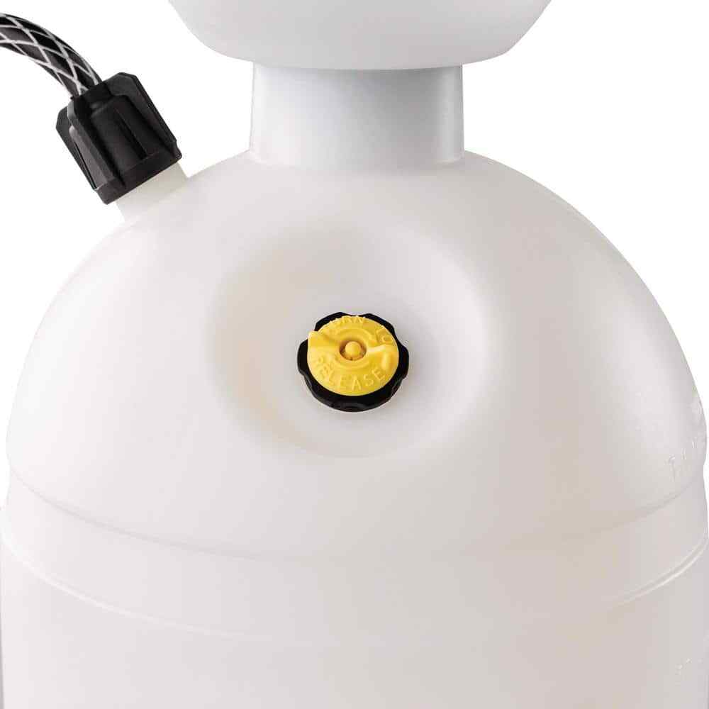 2 Gallon Pump Garden Sprayer Multi Purpose Heavy Duty Handle Adjustable NEW