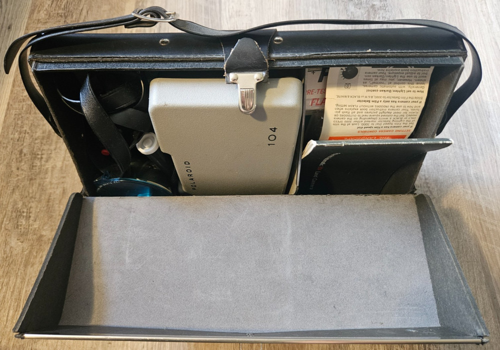 Polaroid Automatic Model 104 Land Camera Original Box, Manual, Flash, Untested.