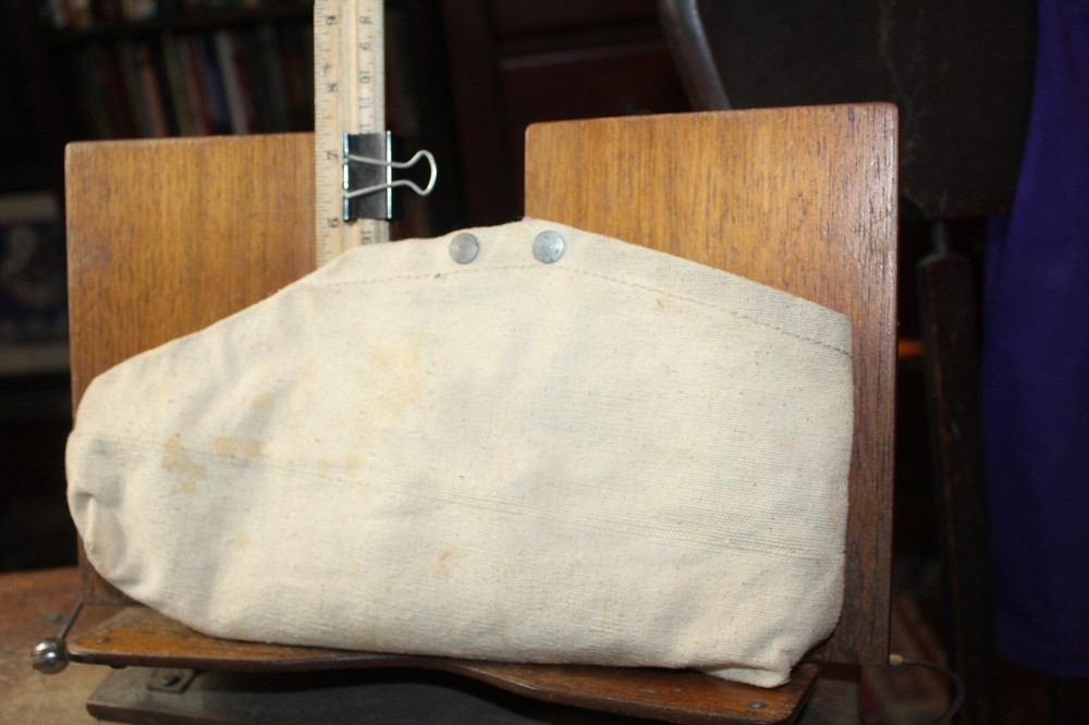Antique US Army White Canvas Pouch