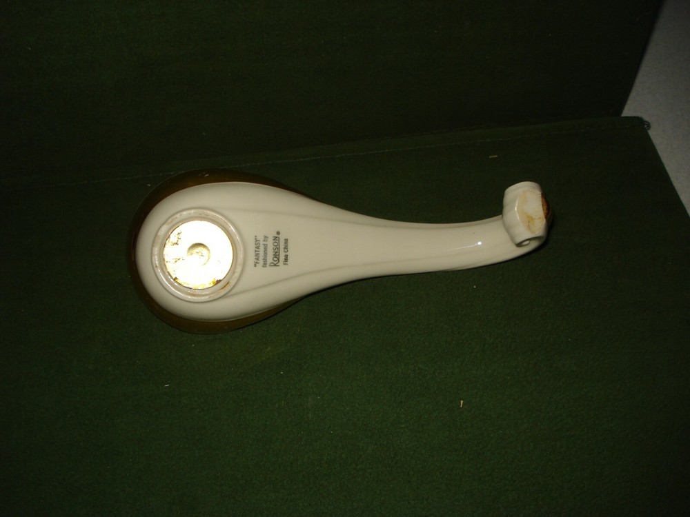 1956 RONSON LIGHTER KNOWN AS "FANTASY", NICE SHAPE.