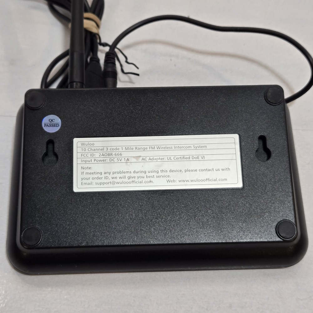 Wuloo 22 Channel 100 Code 1 Mile Range FM Wireless Intercom System - Black - UD