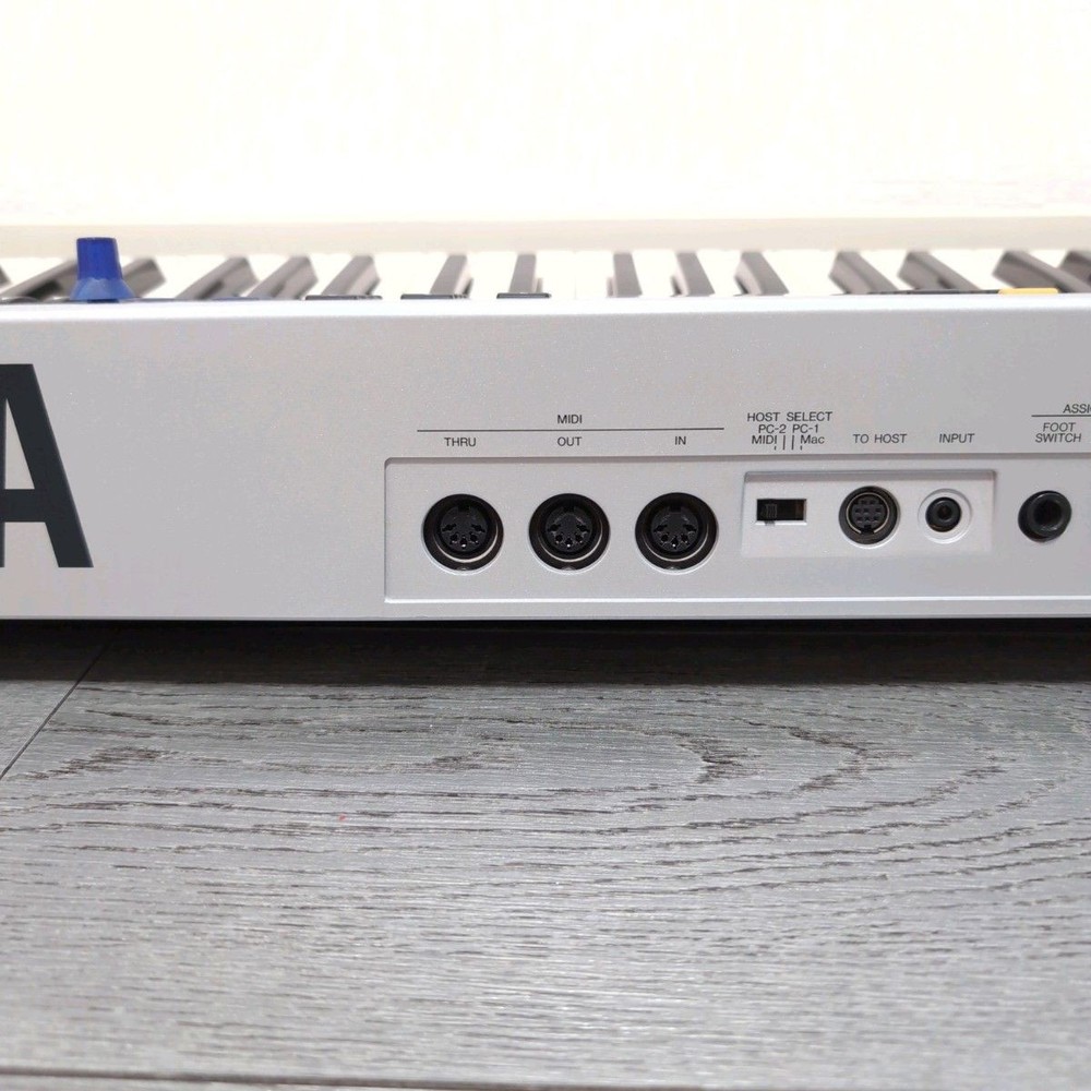 Yamaha CS2x CONTROL SYNTHESIZER synth Working [Very good]