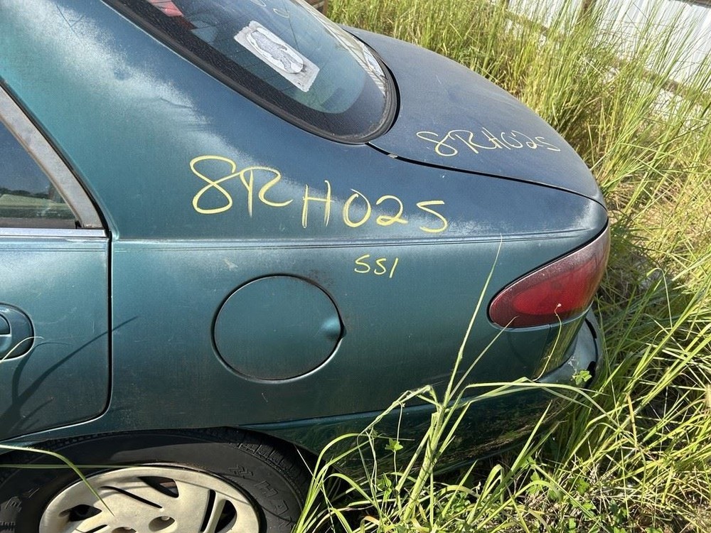 Engine ECM Electronic Control Module Below Center Dash Fits 97 99 ESCORT