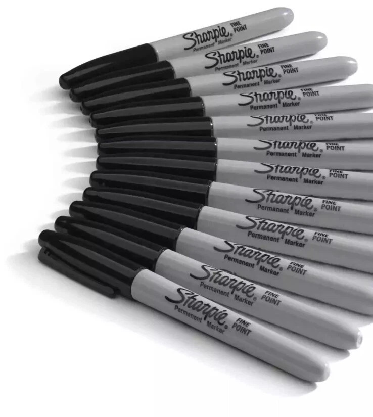 SHARPIE Permanent Markers Fine Point 32 Count Black