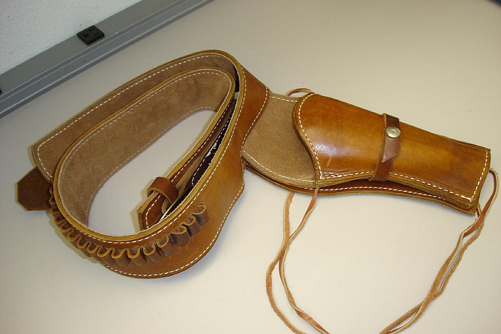 Full Leather Belt w Loops and Holster