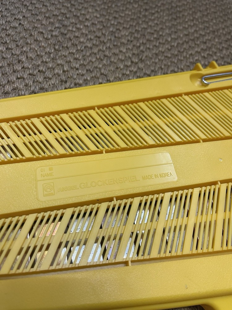 Angel 25 Note Glockenspiel Yellow Case Carry Handle