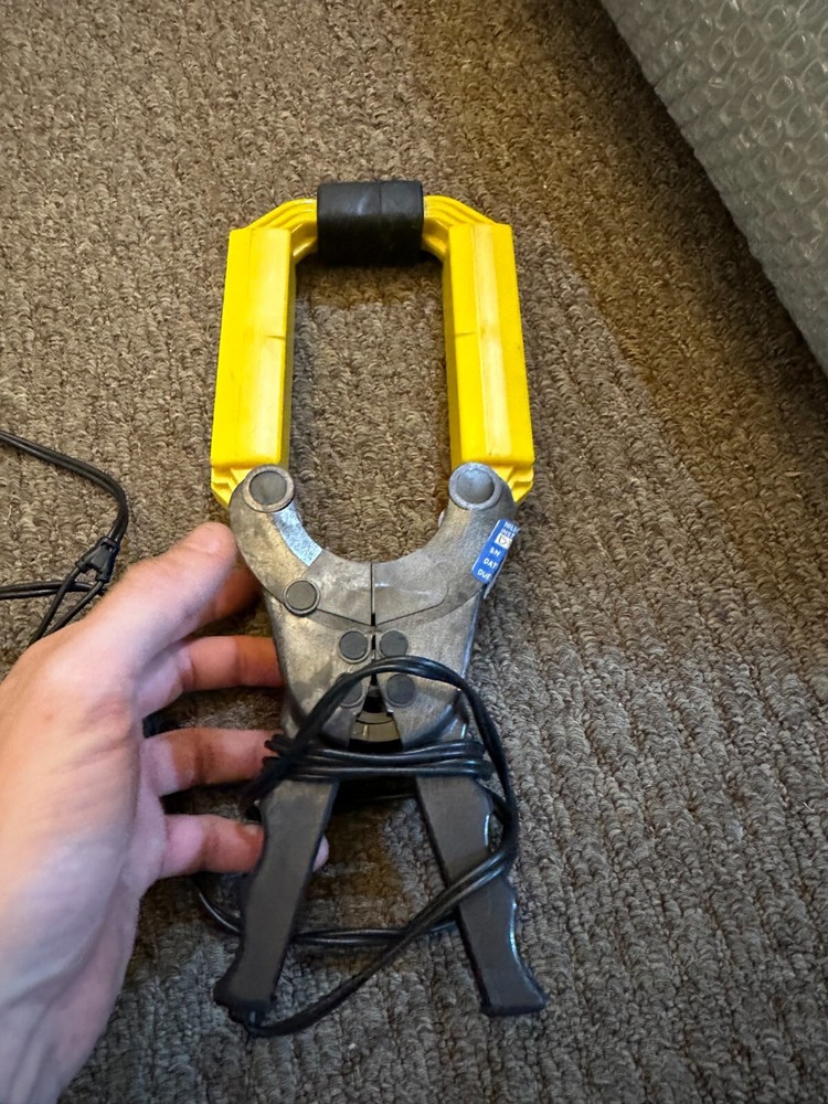 CHAUVIN ARNOUX ELECTRIC CURRENT PROBE CLAMP 1000/1 D5 L