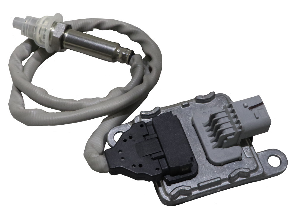 *** Genuine OE Part *** Freightliner A0101532328: NOX Sensor SCR Oulet