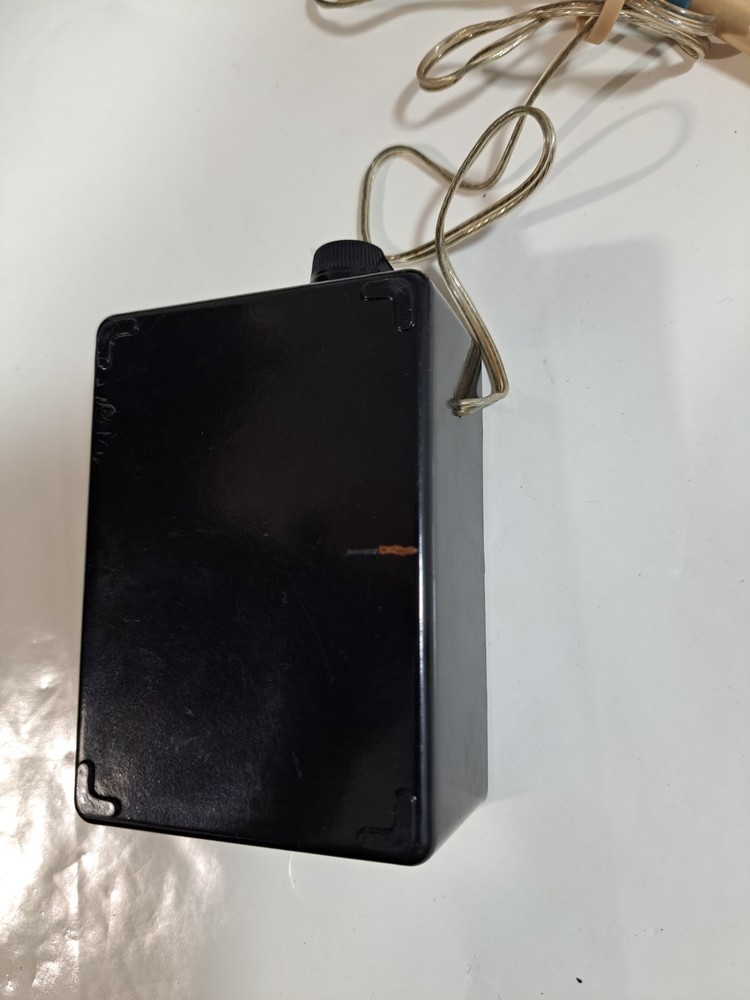 ELECTRONIC HALOGEN LEAK DETECTOR, VTG R-11