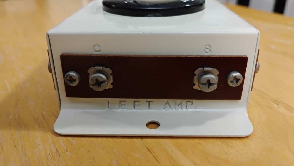 Speaker Selector Switch