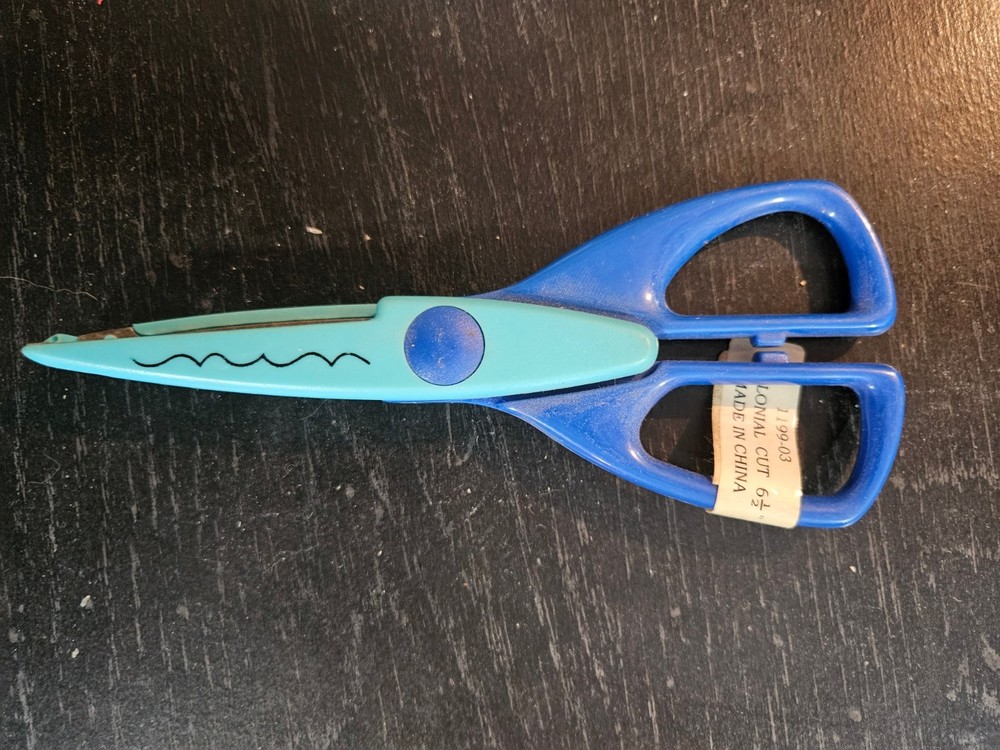 Decorative Edge Scissors for Scrapbooking