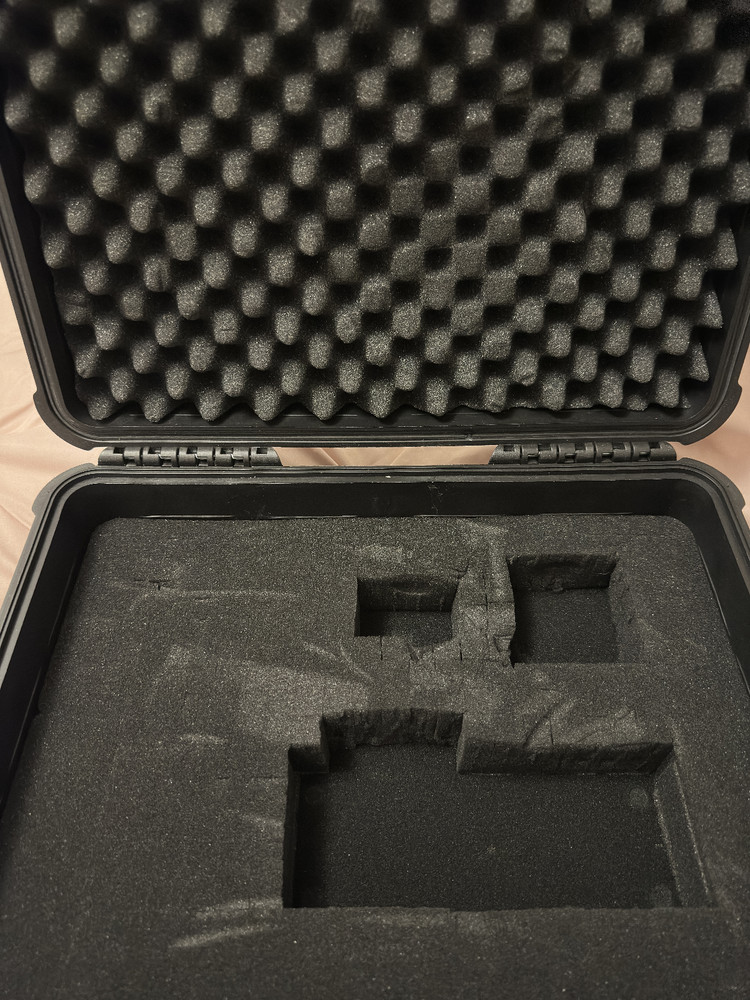Barely Used LX5000 Computerized Polygraph Lafayette Instrument