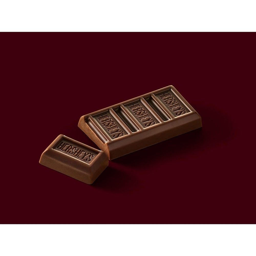 HERSHEY'S Chocolate Candy Bar, Snack Size, 0.45 Ounce, 8 CounT