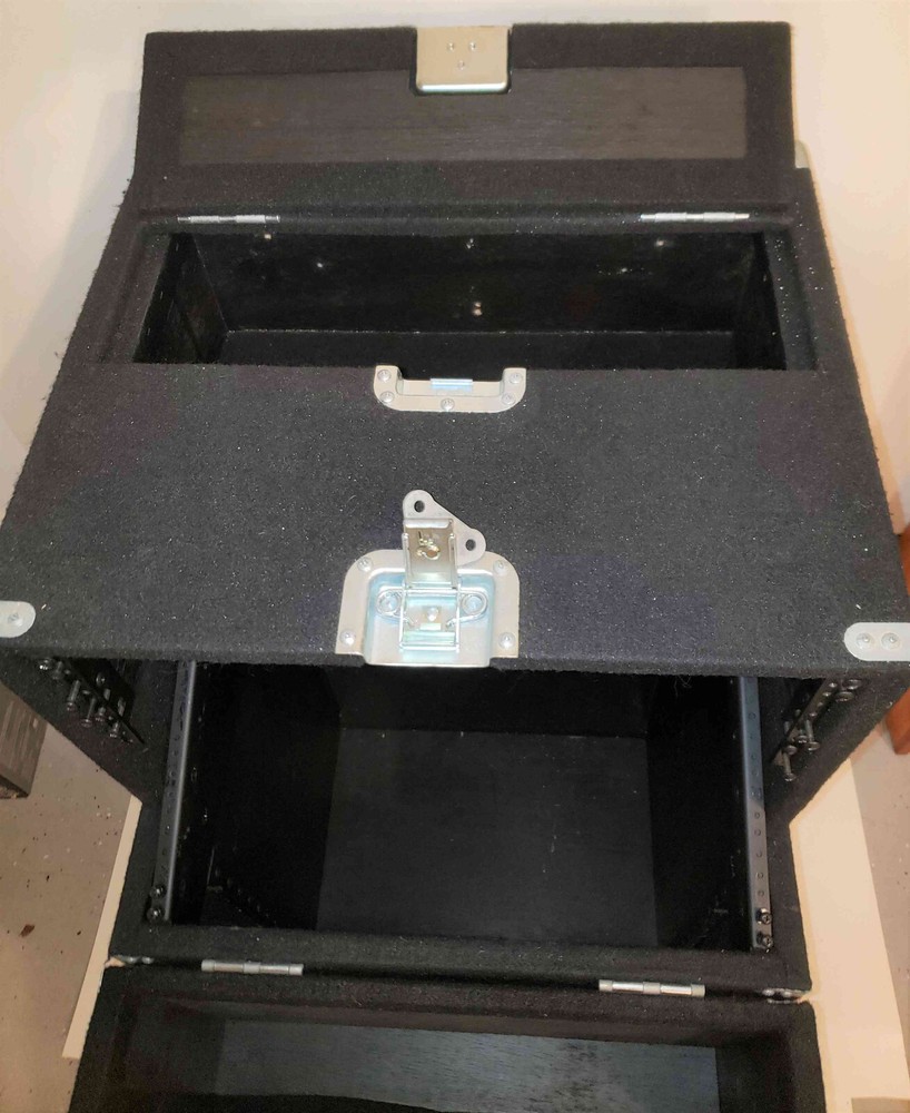 Odyssey CS4814W Carpeted Rack Case with wheels