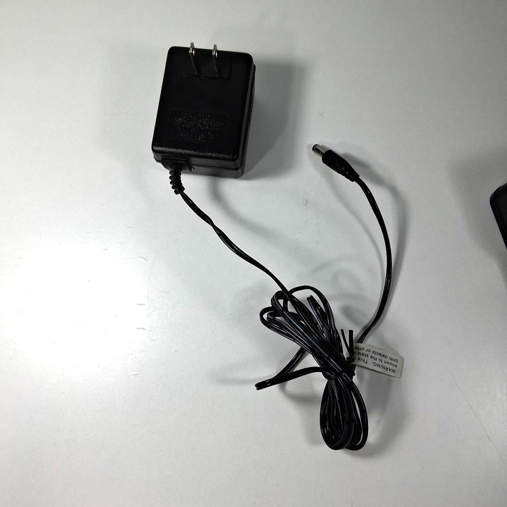 Tornado Tools Battery Charger ET-18V-a
