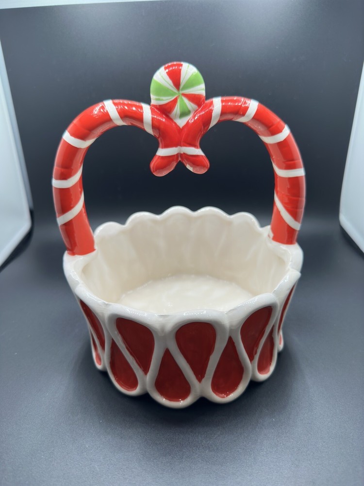 Ceramic Peppermint Basket