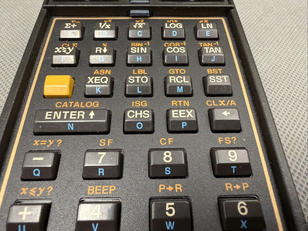 HP-41CX Calculator, Half Nut Version, Excellent Condition
