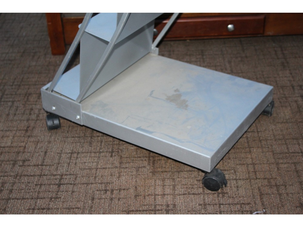 All Metal Store Display Rack on Wheels