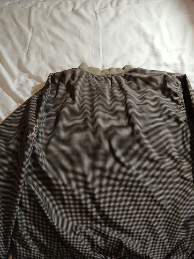 FUZZY ZOELLER BROWN PULLOVER GOLF WINDSHIRT SIZE XL.