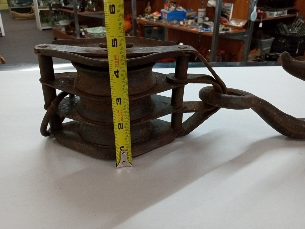 Vintage Cast Iron Triple Rope Pulley