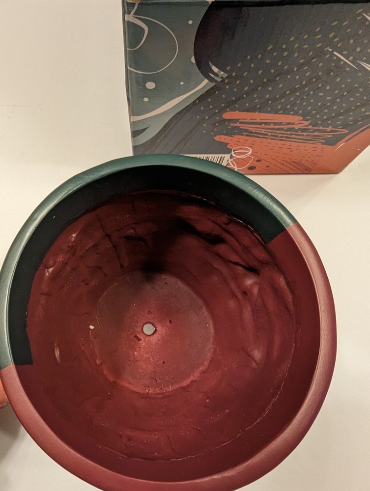 Gugugo Abstract Face Planter