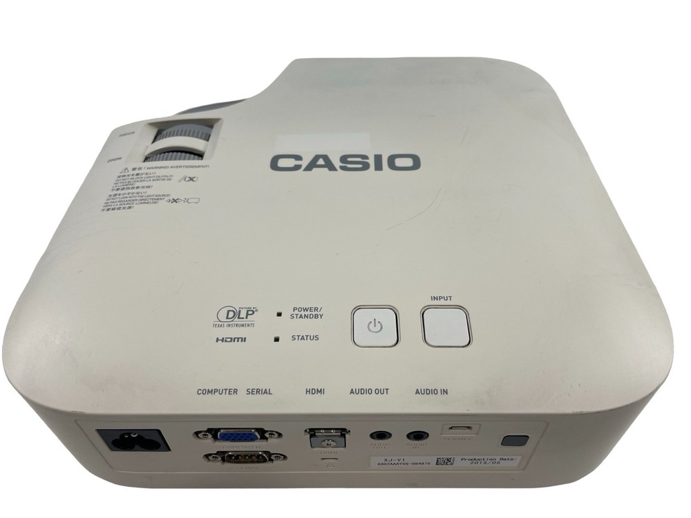 CASIO XJ-V1 Projector