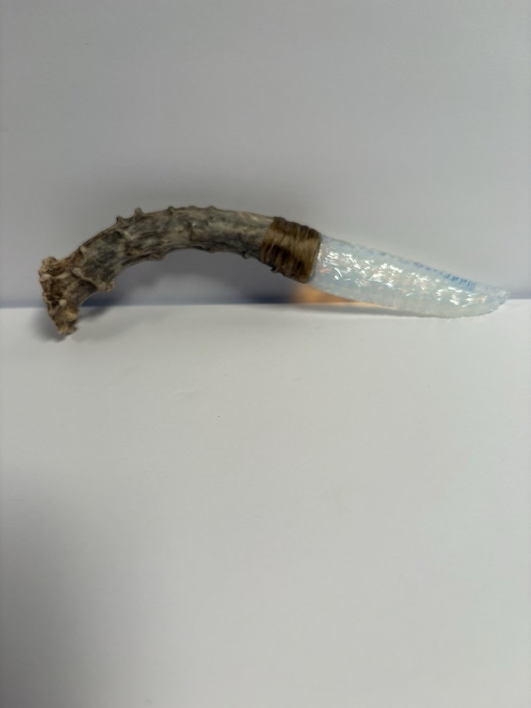 flint knapped knife