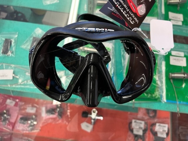 Atomic Aquatics Venom Frameless Mask - Black