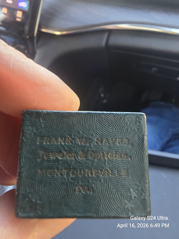 Antique Victorian sterling silver thimble with original box