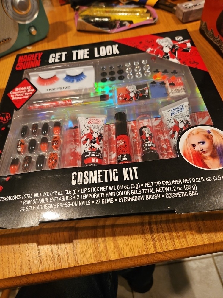 Harley Quinn Cosmetics Kit