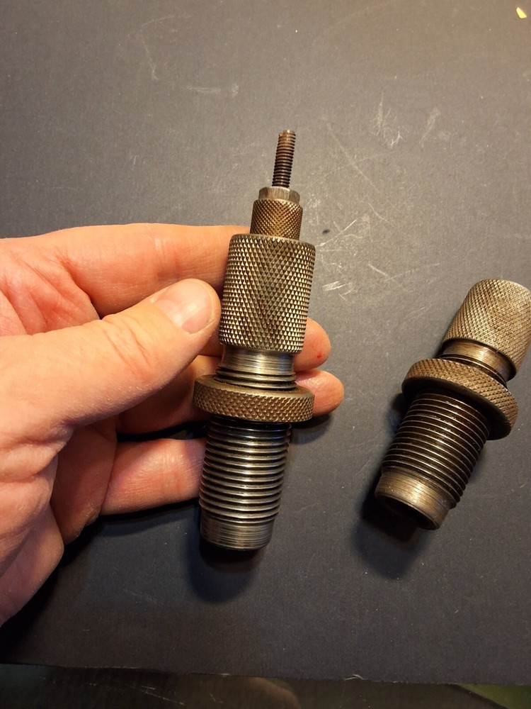 VINTAGE PACIFIC RELOADING DIES 22 VAR 2 DIE SET