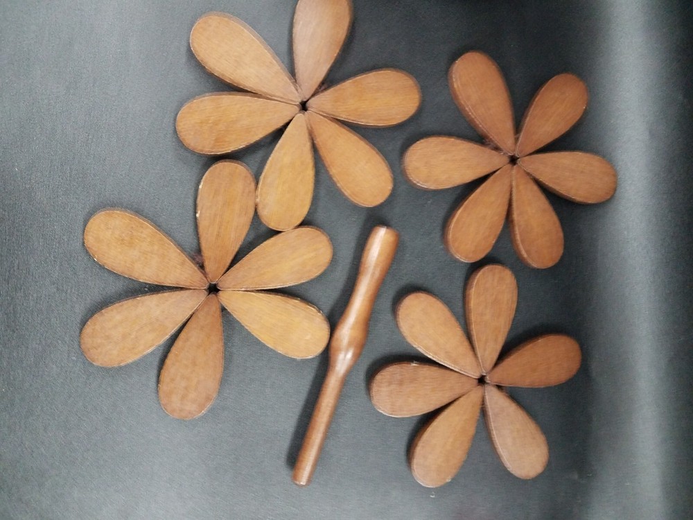 Tree Trivet Set-Foldable Trivets for Hot Dishes, Set of 4, (Missing Base)