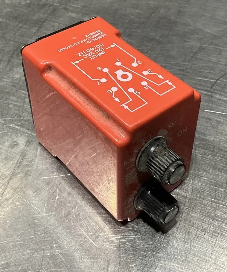 NCC SOLID STATE TIMER MODEL CKK-30-461 RANGE 0.3 - 30 sec. DPDT, 120VAC Used