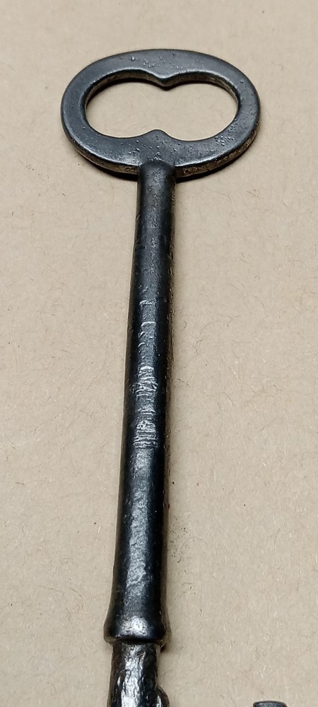 Vintage Solid Barrel Antique Skeleton Key Solid Steel