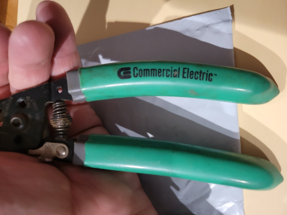 COMMERCIAL ELECTRIC - ELECTRIAN'S WIRE STRIPPER- NICE SHAPE
