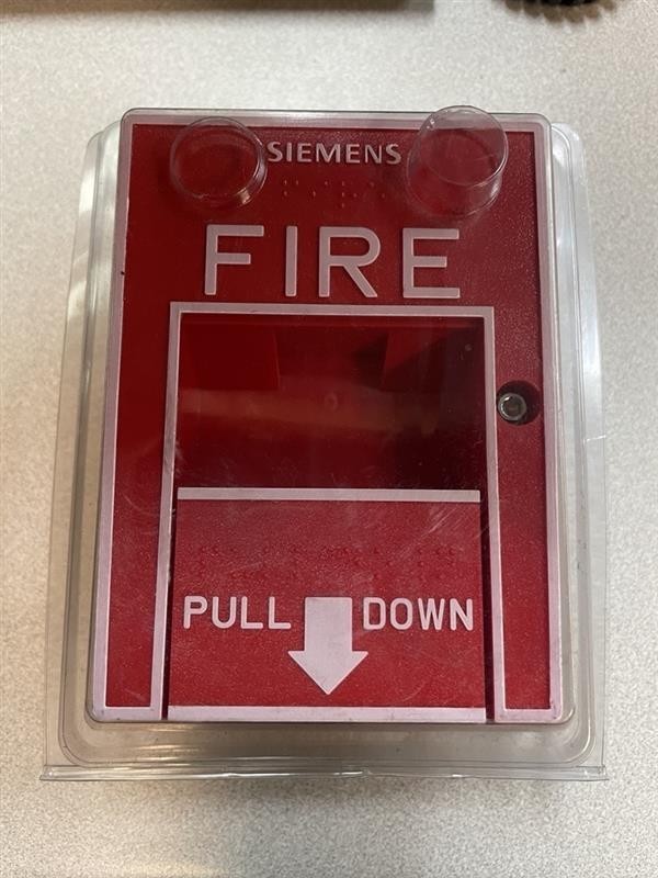 SIEMENS 500-033200	HMS-S RED SINGLE-ACTION PULL STATION