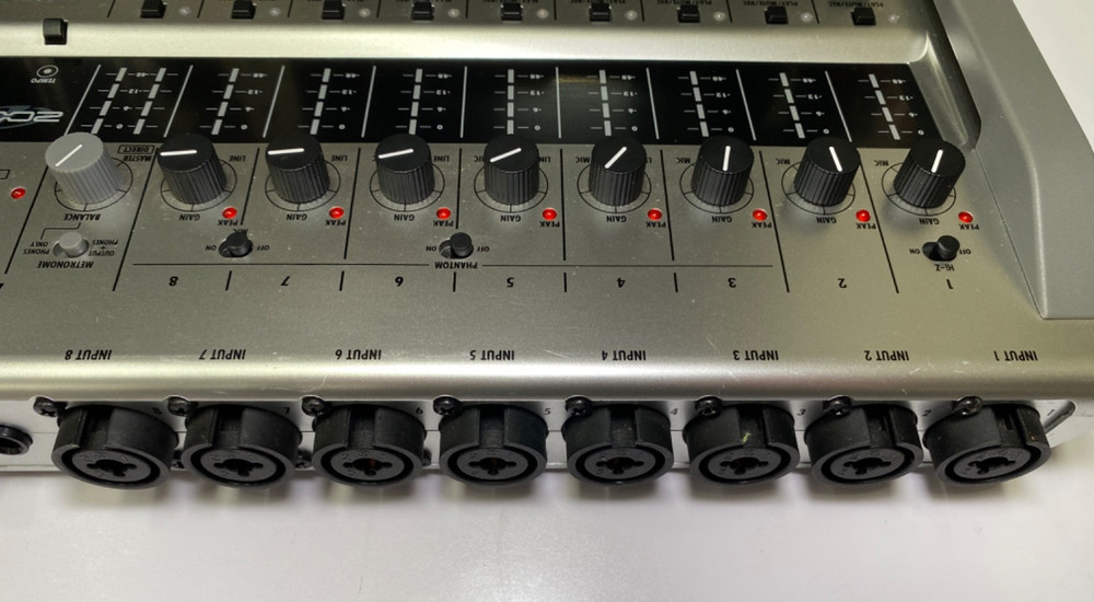 ZOOM R24 Multitrack Recorder Interface Controller Sampler 24-Track *WORKING