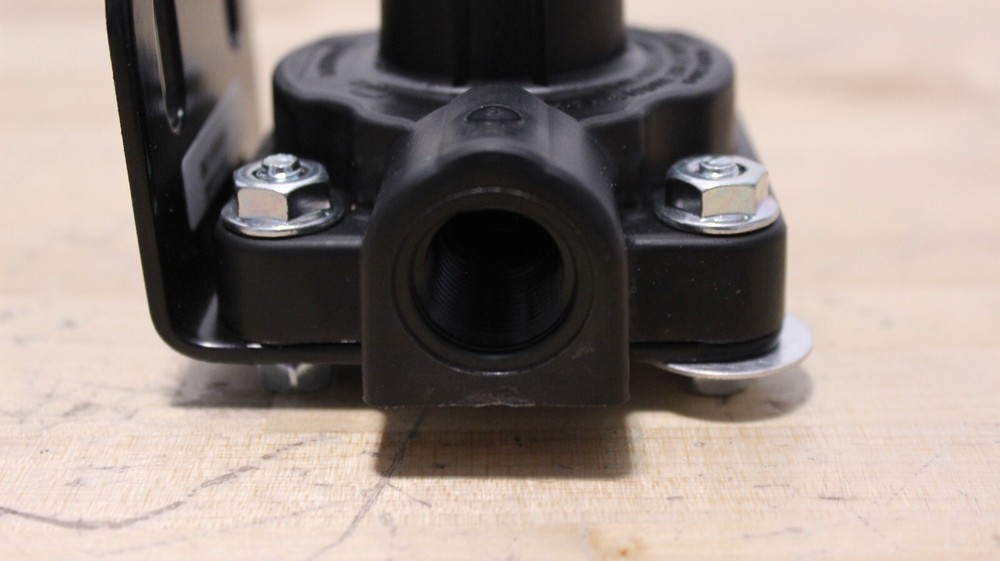 Bendix 802744 Brake Quick Release Valve