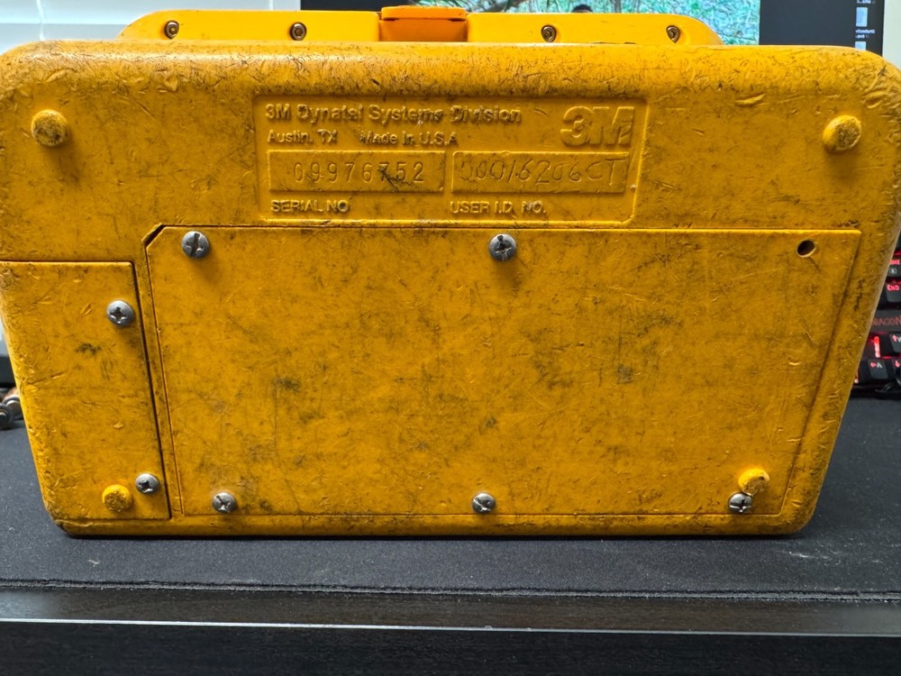 3M Dynatel 965 Subscriber Loop Analyzer Powers On