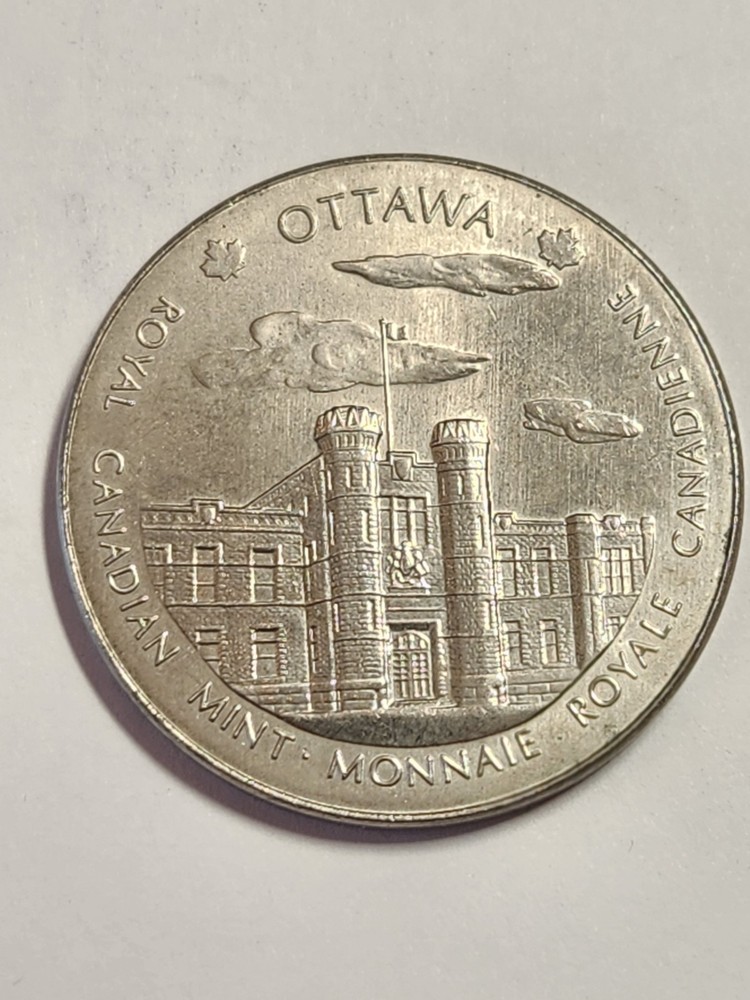OTTAWA ROYAL CANADIAN MINT ROUND