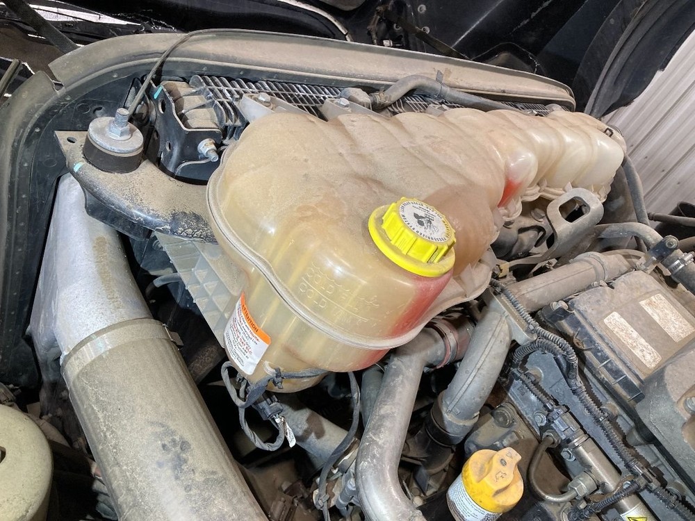 2017-2026 Freightliner CASCADIA Radiator Overflow Bottle - Used