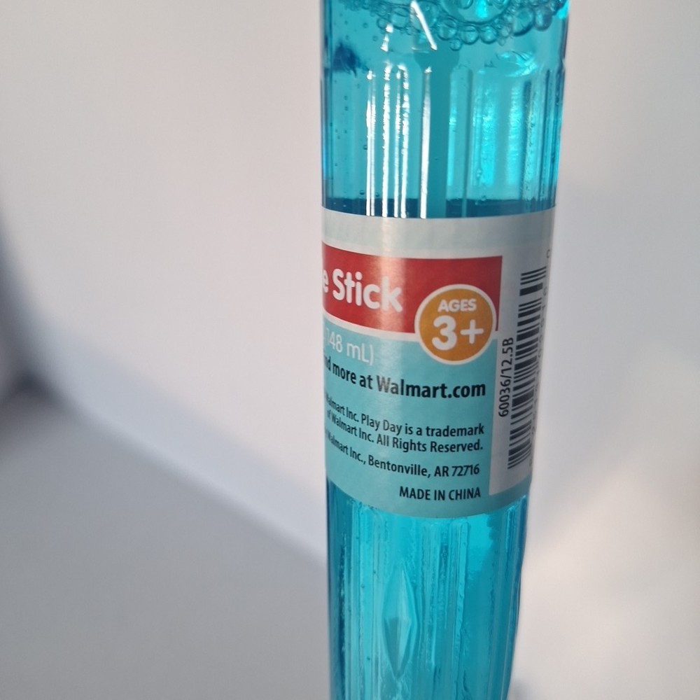 Bubble Stick Bubble Maker Stick With Bubble Solution 5 Ounces Bubbles (Ages 3+)