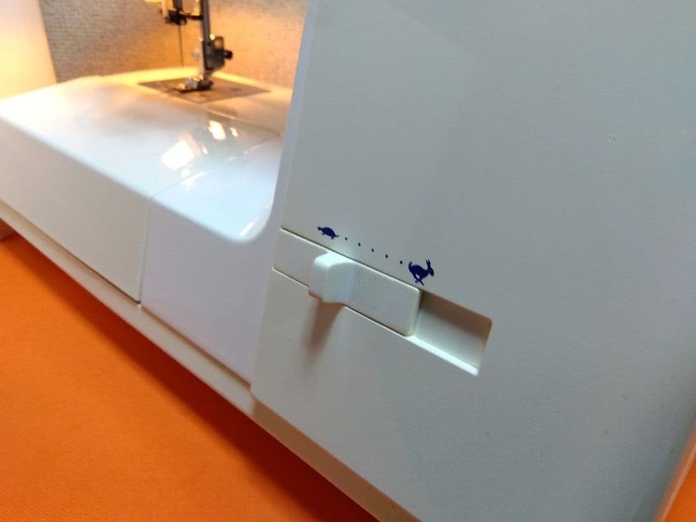 JUKI HZL-7800 Computerized Sewing Machine with Automatic Thread Cutter, Serviced