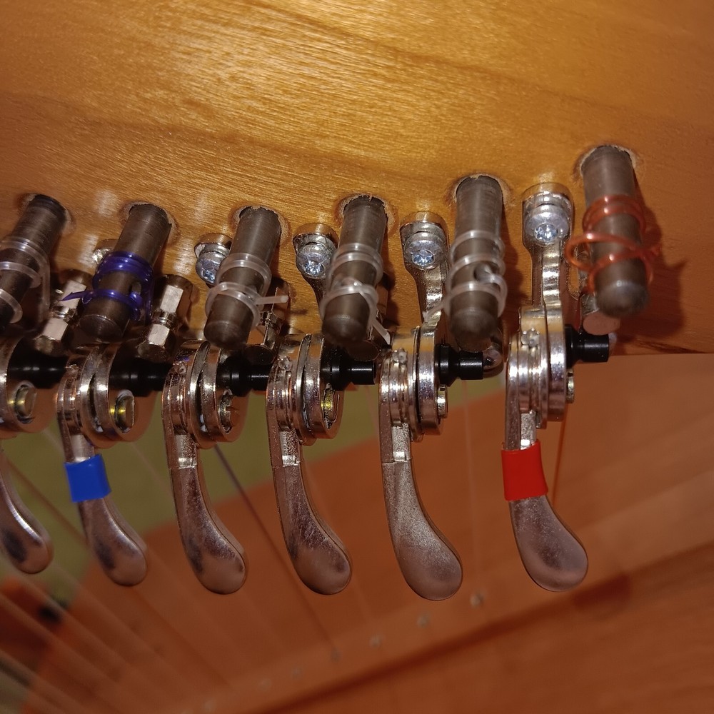 Triplett Avalon 25 Celtic Harp