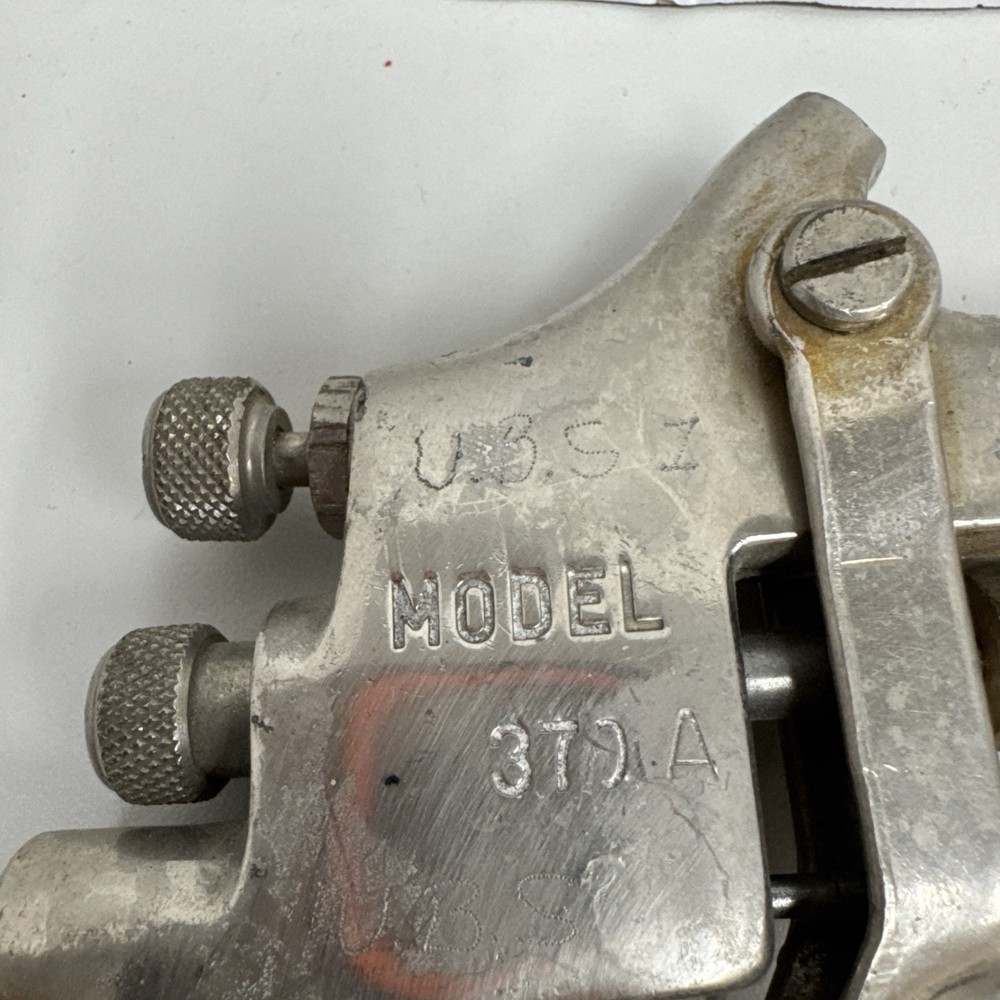 Binks Model 37 Paint Spray Gun