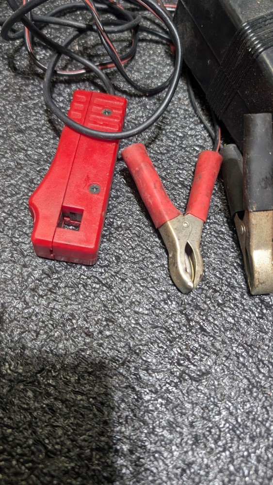 VINTAGE CHIEFTAIN TIMING LIGHT