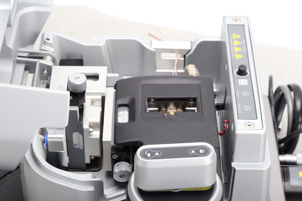 Waters Ion Key MS Microflow UPLC Ion Source w/ iKey BEH C4 Separation Device