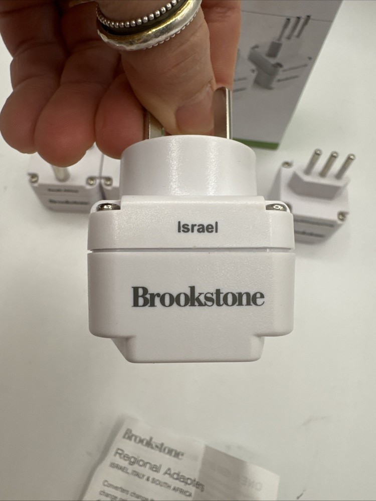 Brookstone International Adapter Plug Set 638056