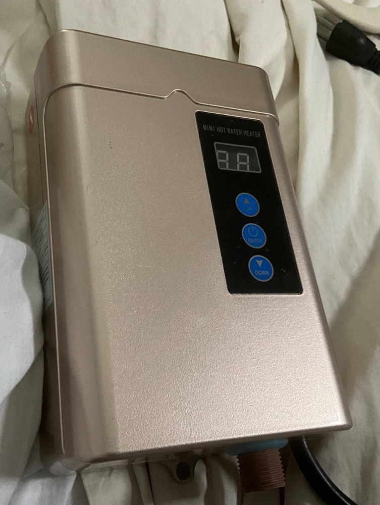 Electric Tankless Water Heater Instant Hot Shower Kitchen Heater 110V 3000W